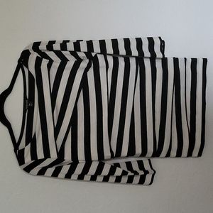 George Size Small Black & White 3/4 Sleeve